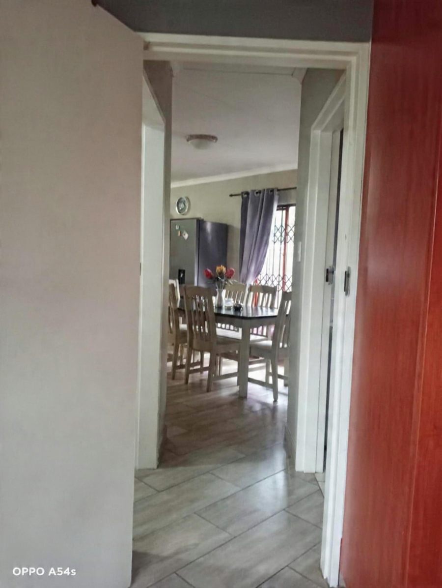 2 Bedroom Property for Sale in Vaalpark Free State